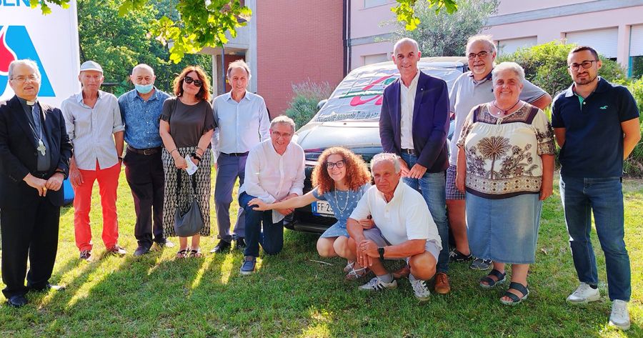 Una nuova vettura Anteas per il trasporto sociale nel quartiere Rubicone
