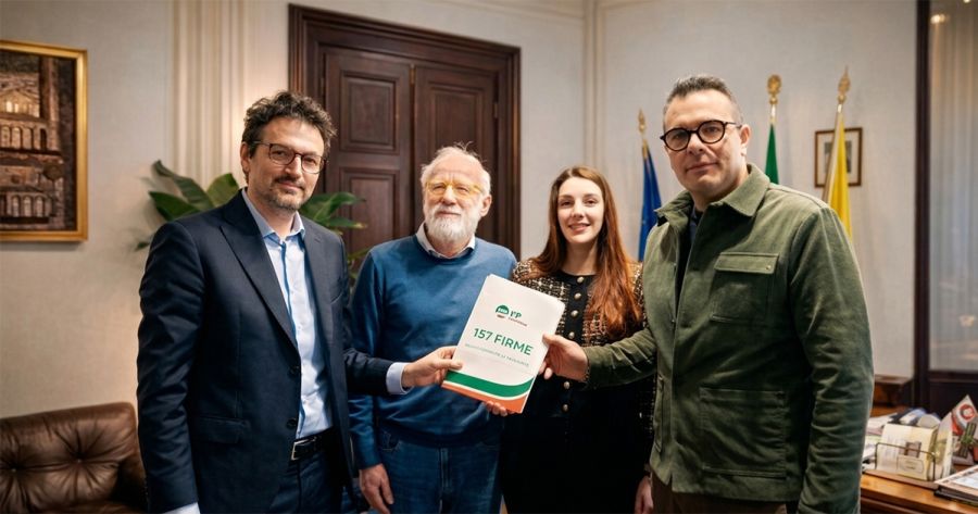 Servizi educativi 0-6 del Comune di Ravenna: consegnate le 157 firme