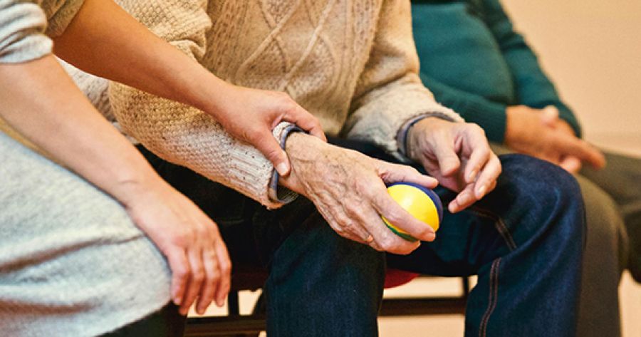 La scelta della Regione di aumentare le rette a carico di anziani e disabili è inaccettabile