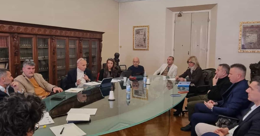 Vertice sindacale in provincia sull’aeroporto forlivese